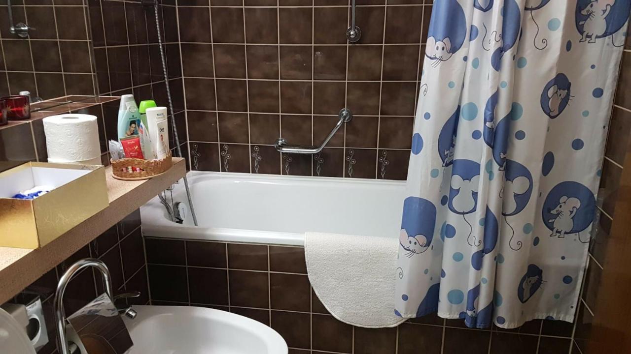 Disentiserhof Mila מראה חיצוני תמונה